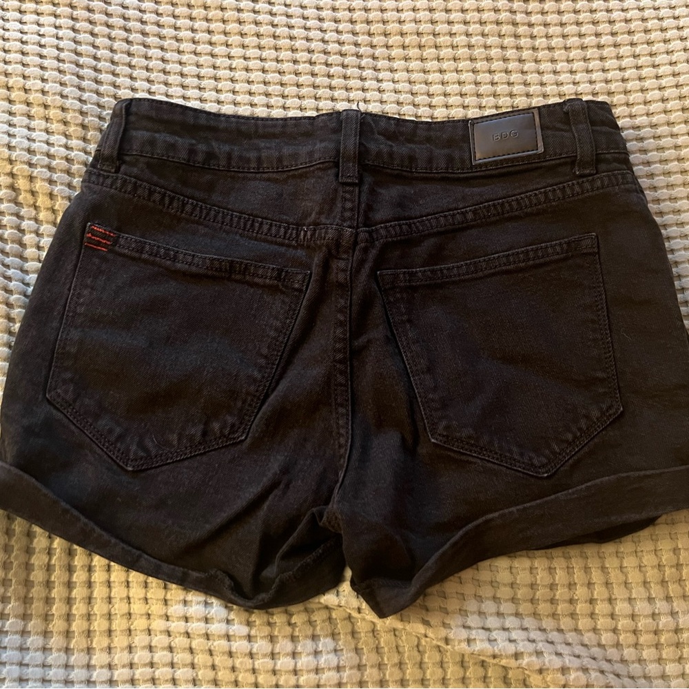BDG SHORTS - Picture 2 of 3